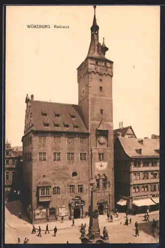 AK Würzburg, Rathaus mit Passanten