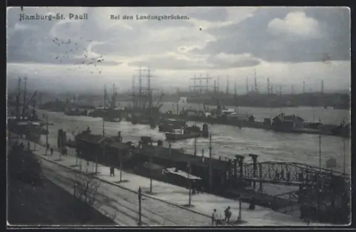AK Hamburg-St. Pauli, Bei den Landungsbrücken