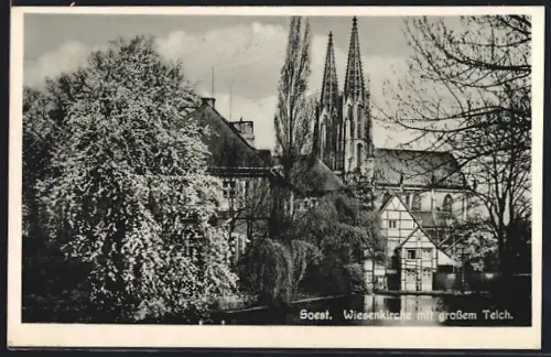 AK Soest, Wiesenkirche mit grossem Teich
