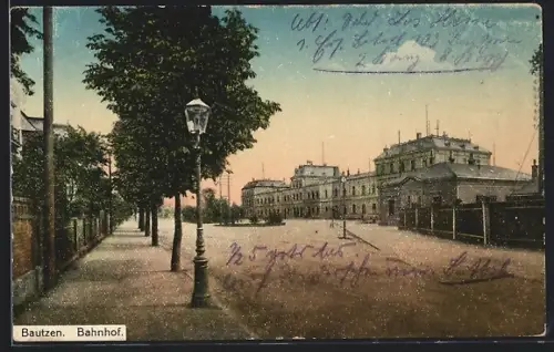 AK Bautzen, Bahnhof mit Strassenpartie