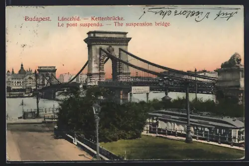 AK Budapest, Lánczhid, Kettenbrücke mit Strassenbahn