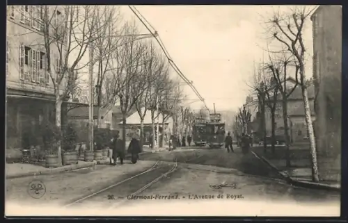 AK Clermont-Ferrand, L`Avenue de Royal, Strassenbahn