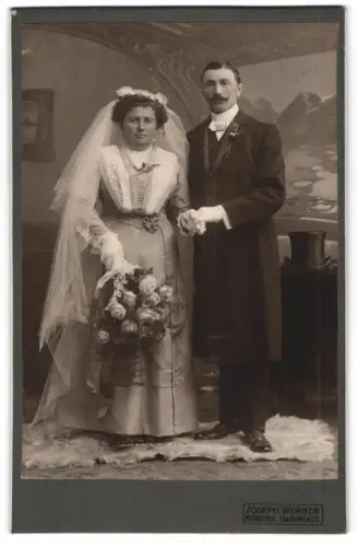 Fotografie Joseph Werner, München, Isartorplatz 2, Hochzeitsporträt eines Paares