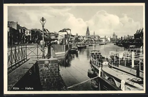 AK Köln, Hafenpartie mit Stadtpanorama