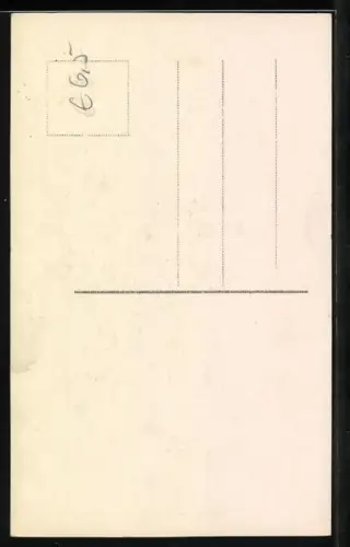AK Generaloberst Paul von Hindenburg in Uniform sitzend