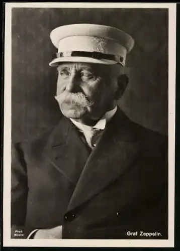 AK Portrait Graf von Zeppelin mit Schirmmütze und Schnauzbart