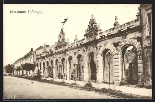 AK Brest Litowsk, Ruinenansicht mit Fassade