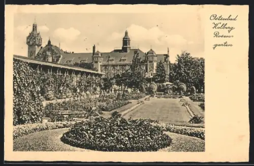 AK Kolberg /Ostsee, Rosengarten mit Gebäuden