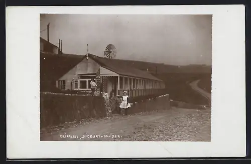 AK Bigbury-on-Sea, Cliffside