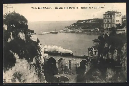 AK Monaco, Ravin Ste-Dévote, Intérieur du Port