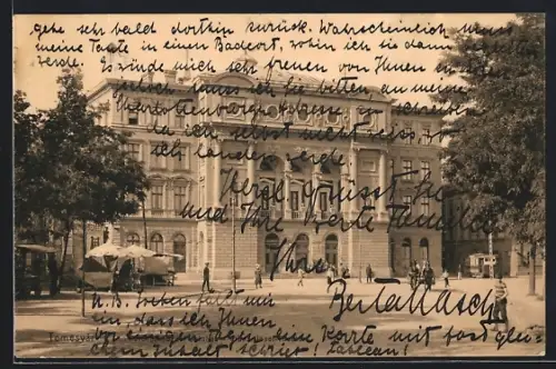 AK Temesvar, Palastgebäude mit Verkaufsstand, Strassenbahn