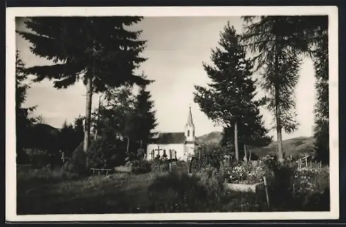 AK Felsövisó, Temetö a kapolnaval