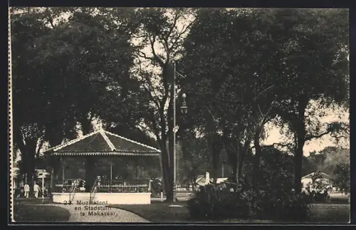 AK Makassar, Muziektent en Stadstuin