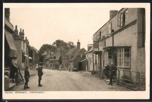 AK Twyford, High Street