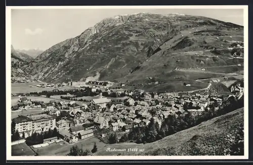 AK Andermatt, Gesamtansicht von einem Berg aus