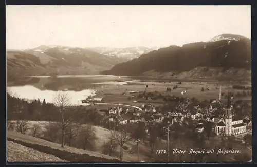 AK Unter-Aegeri, Gesamtansicht mit Aegerisee aus der Vogelschau