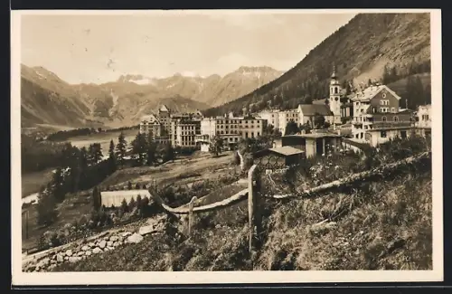 AK Pontresina, Ortspartie mit Bergen