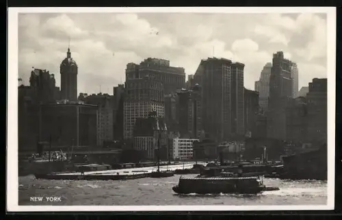 AK New York, NY, New York City with skyscrapers, ferry of the New York Central