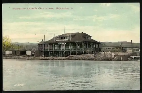 AK Muscatine, IA, Muscatine Launch Club House