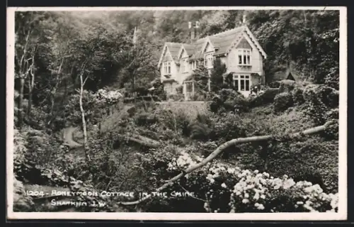 AK Shanklin, Honeymoon Cottage in the Chine