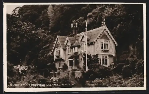 AK Shanklin, Honey Moon Cottage