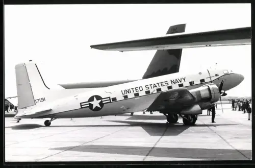 Fotografie Flugzeug Douglas DC-3 der US-Navy 17191
