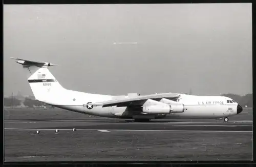 Fotografie Flugzeug Lockheed C-141 Starlifter, USAF 60186