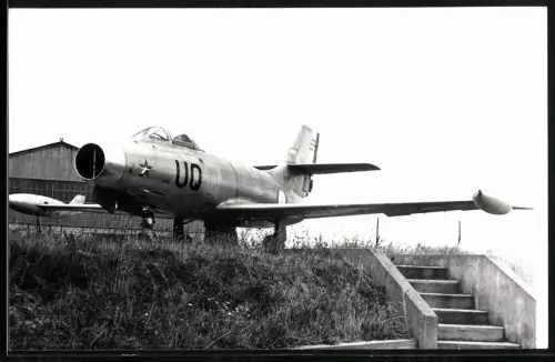 Fotografie Flugzeug Dassault, Jet Jagdflugzeug der französischen Luftstreitkräfte UQ