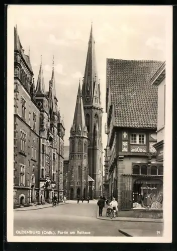 AK Oldenburg /Oldb., Partie am Rathaus