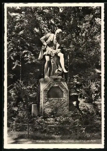 AK Weimar / Thüringen, William-Shakespeare-Denkmal im Park