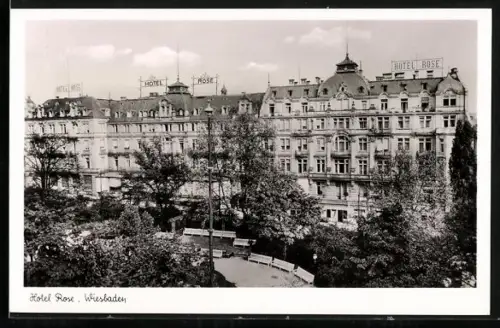 AK Wiesbaden, Hotel Rose, Ansicht von oben