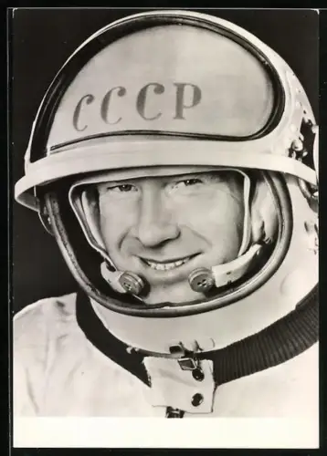 AK Kosmonaut Oberstleutnant Alexei Leonow, Raumfahrt
