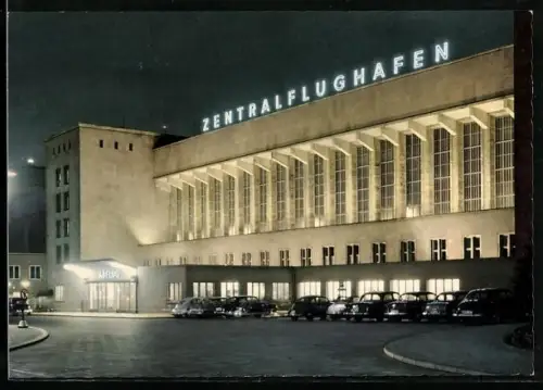 AK Berlin-Tempelhof, Zentralflughafen bei Nacht