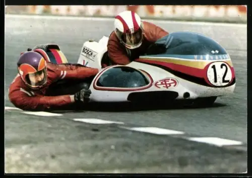 AK Rennfahrer im Seitenwagen-Motorrad