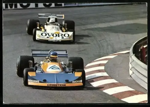 AK Blau-gelber und weisser Rennwagen bei einem Autorennen