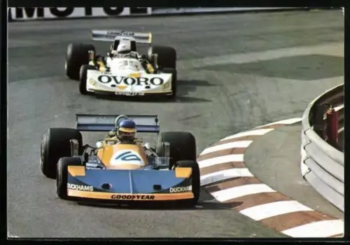 AK Blau-gelber und weisser Rennwagen bei einem Autorennen