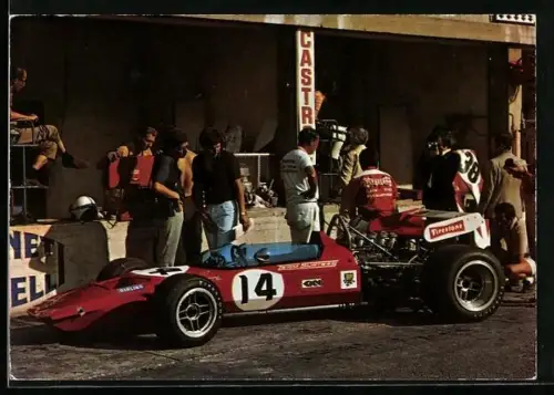 AK Surtees TS 7 - Formula 1, Rennwagen in Boxengasse