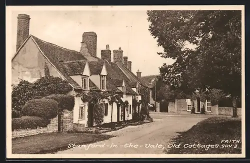 AK Stanford-in-the-Vale, Old Cottages