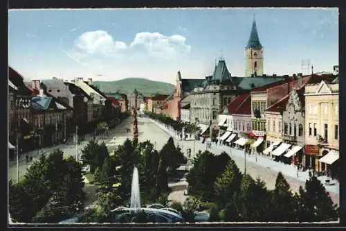AK Kosice, Hauptgasse mit Springbrunnen und Säulendenkmal aus der Vogelschau