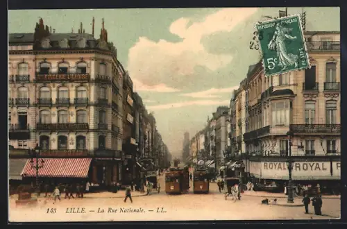 AK Lille, La Rue Nationale, Strassenpartie mit Strassenbahn