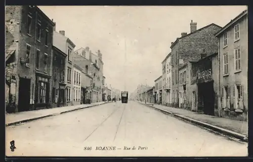 AK Roanne, Rue de Paris, Strassenpartie mit Strassenbahn