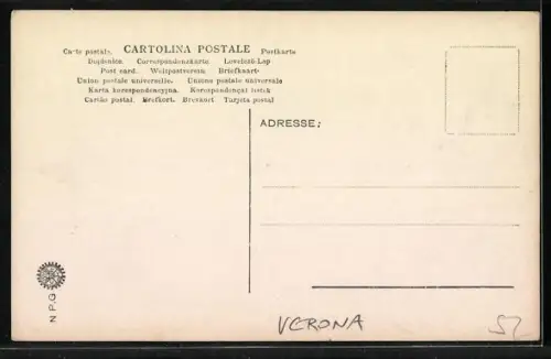 AK Verona, Strassenpartie am Tor mit Uhr