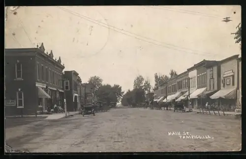 AK Tampico, IL, Main Street