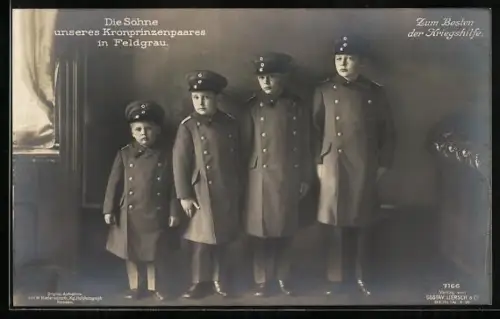 AK Kronprinz Wilhelm von Preussen mit seinen Brüdern in feldgrauer Uniform