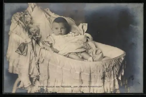 AK Prinz Wilhelm von Preussen im Kinderbett liegend