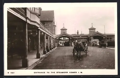 AK Cowes, Entrance to the steamers