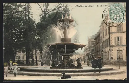 AK Châtillon-sur-Seine /Côte-d`Or, Strassenpartie mit Brunnen