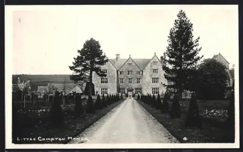 AK Little Compton, Little Compton Manor, View of the building