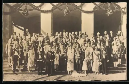 AK Gruppenbild von der Hochzeit von Prinzessin Pia Monica und Erzherzog Joseph Franz