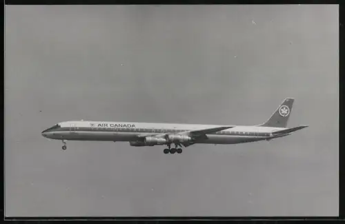 Fotografie Flugzeug Douglas DC-8, Air Canada